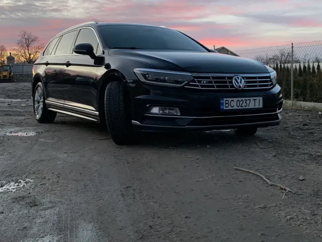 Volkswagen Passat - фото 1