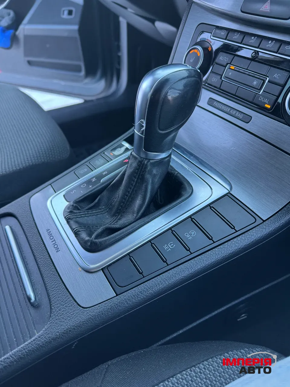 Volkswagen Passat - фото 11