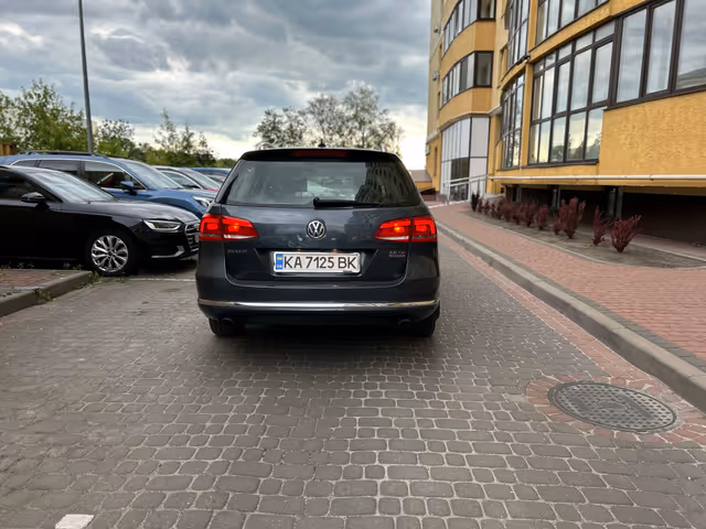Volkswagen Passat 2011, Львів, $9 500 - зображення 4