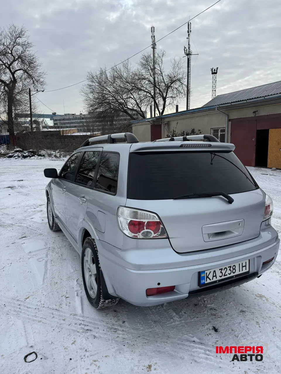 Mitsubishi Outlander - фото 5