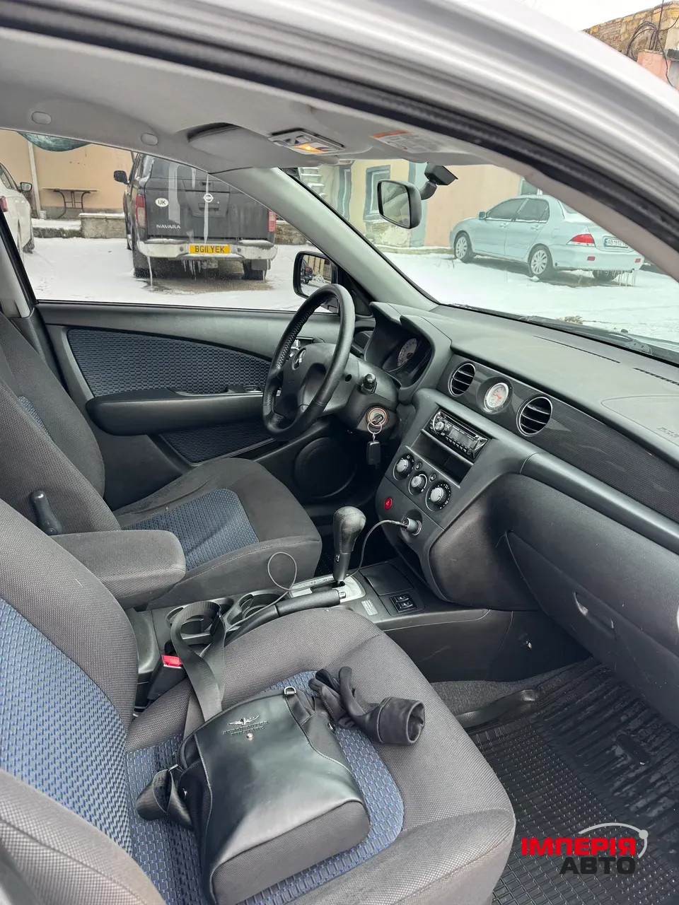 Mitsubishi Outlander - фото 7