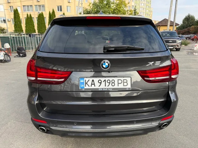 BMW X5 - фото 4