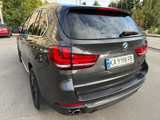 BMW X5 - фото 2