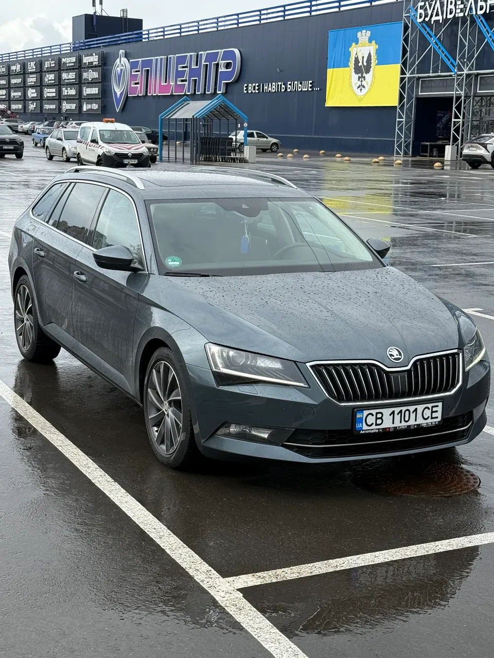 Skoda Superb - фото 4