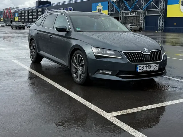 Skoda Superb - фото 2