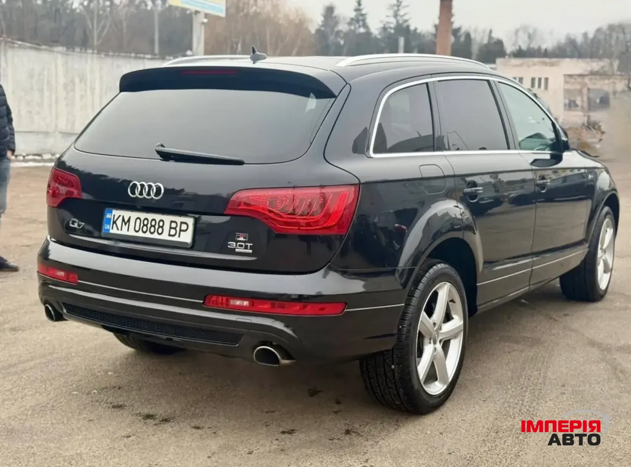 Audi Q7 - фото 3