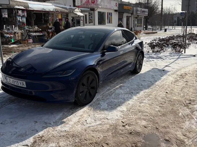 Tesla Model 3 - фото 3