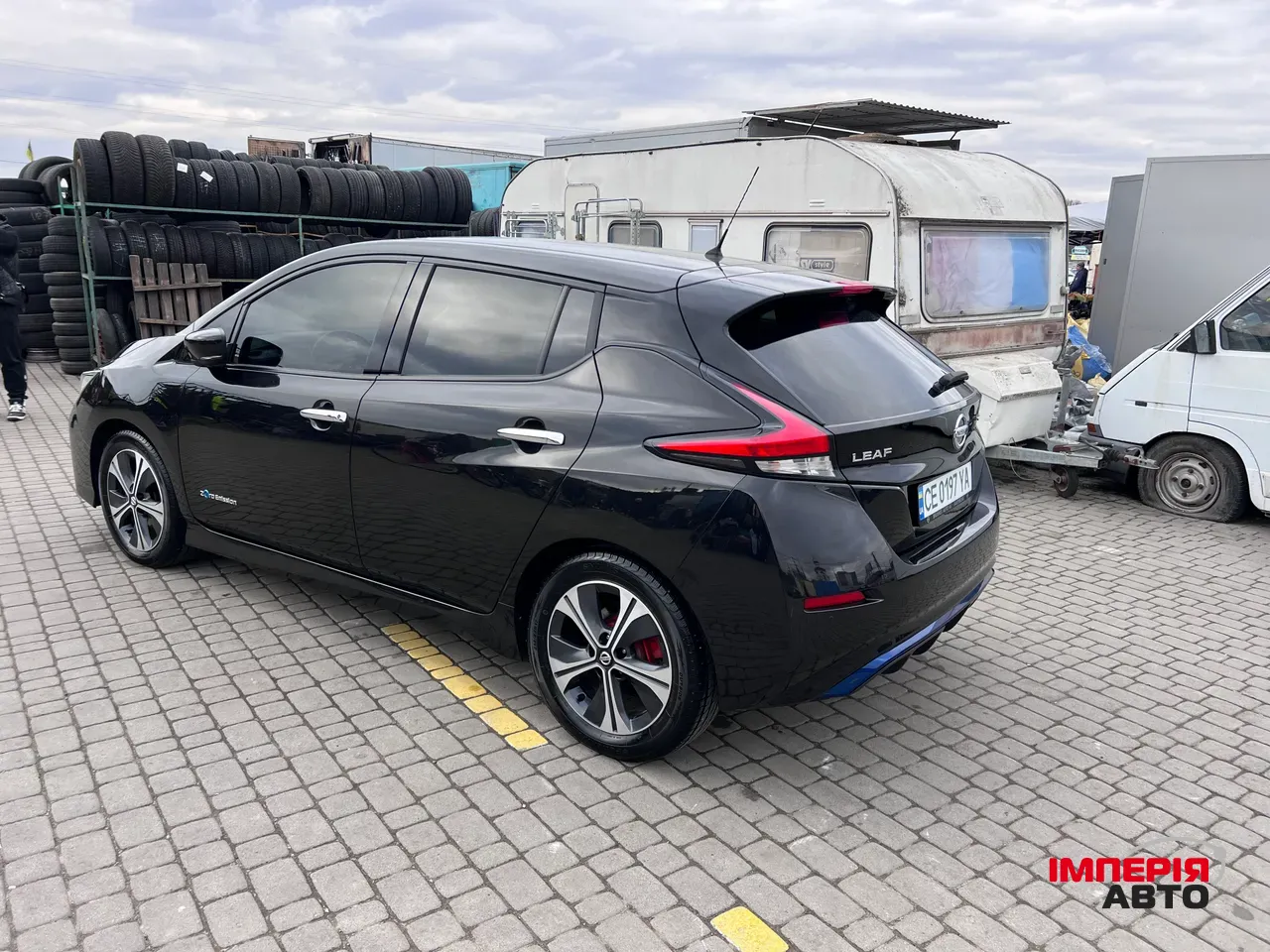 Nissan Leaf - фото 2