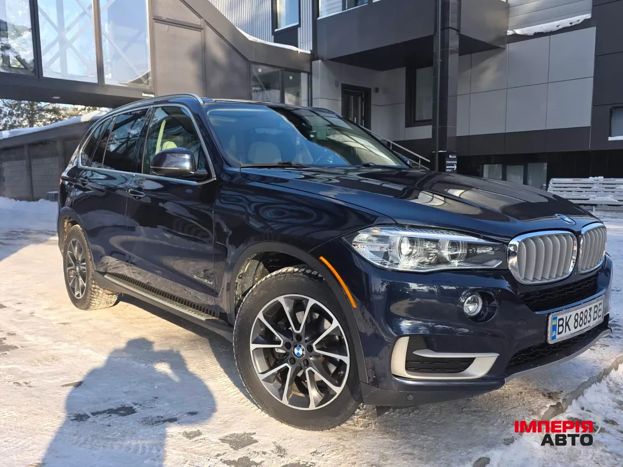 BMW X5 - фото 1