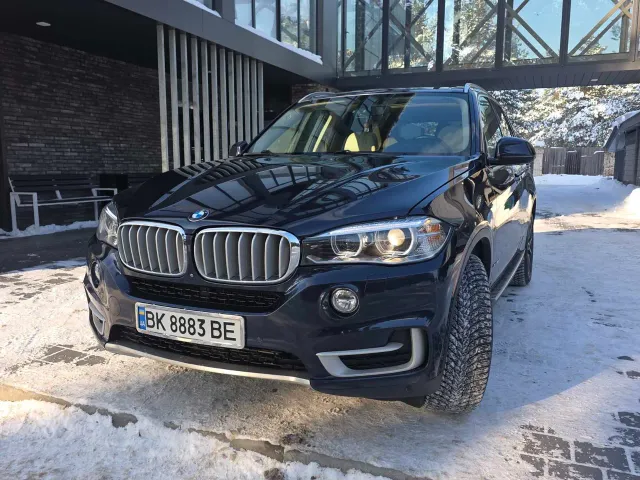 BMW X5 - фото 2