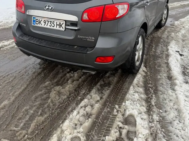 Hyundai Santa Fe - фото 2
