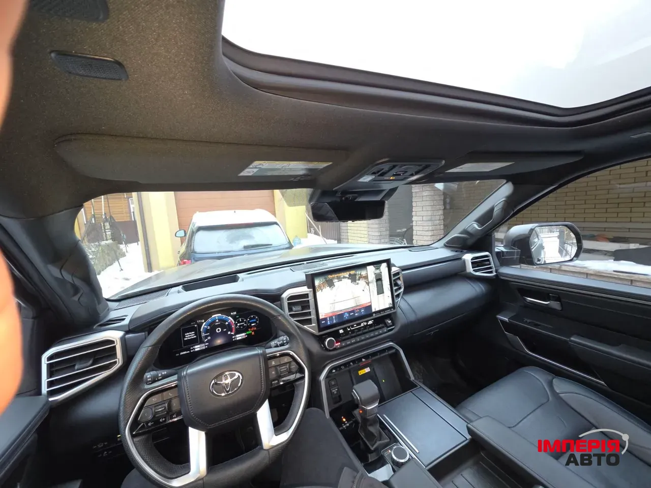 Toyota Sequoia - фото 16