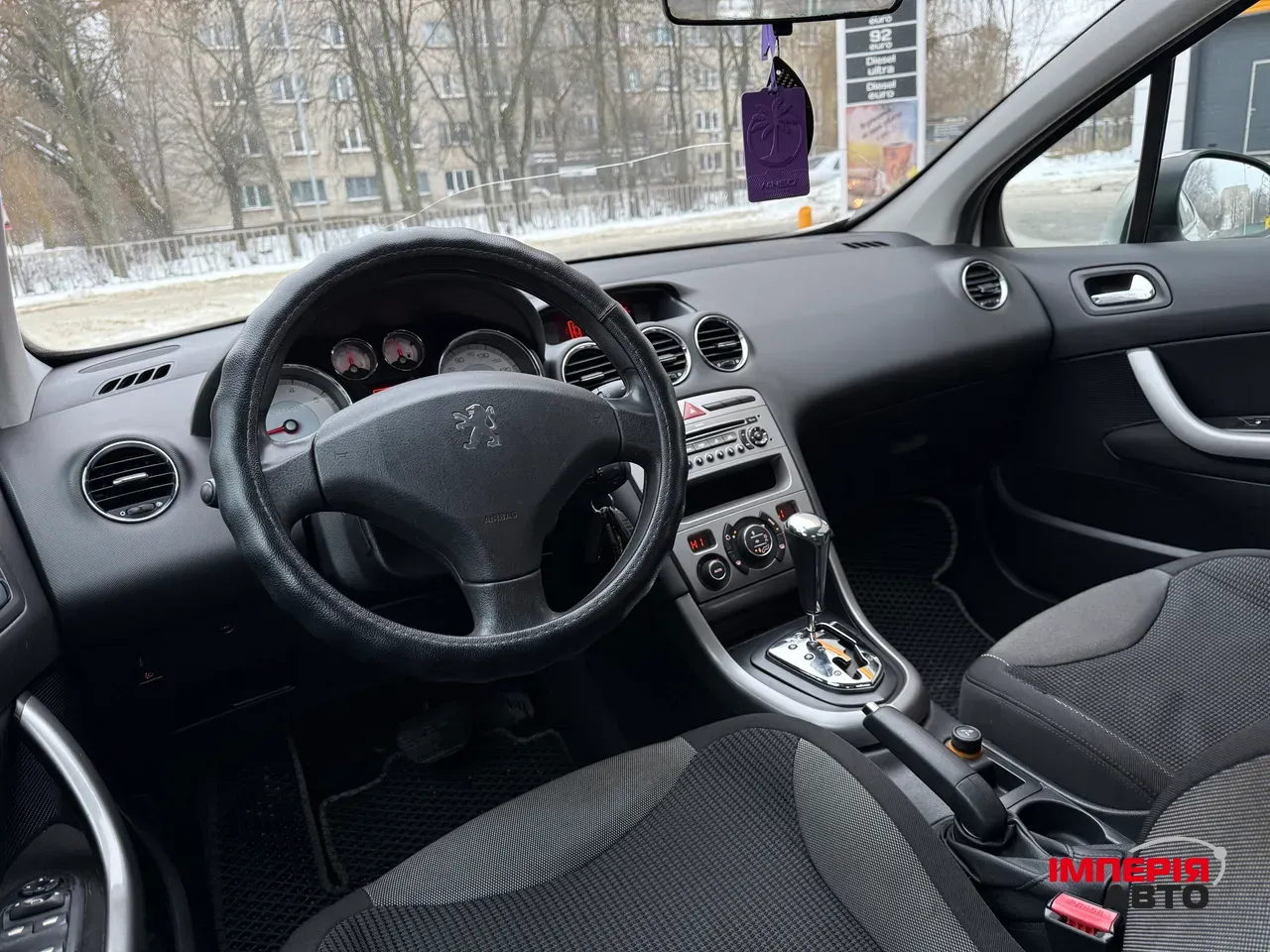 Peugeot 308 - фото 9