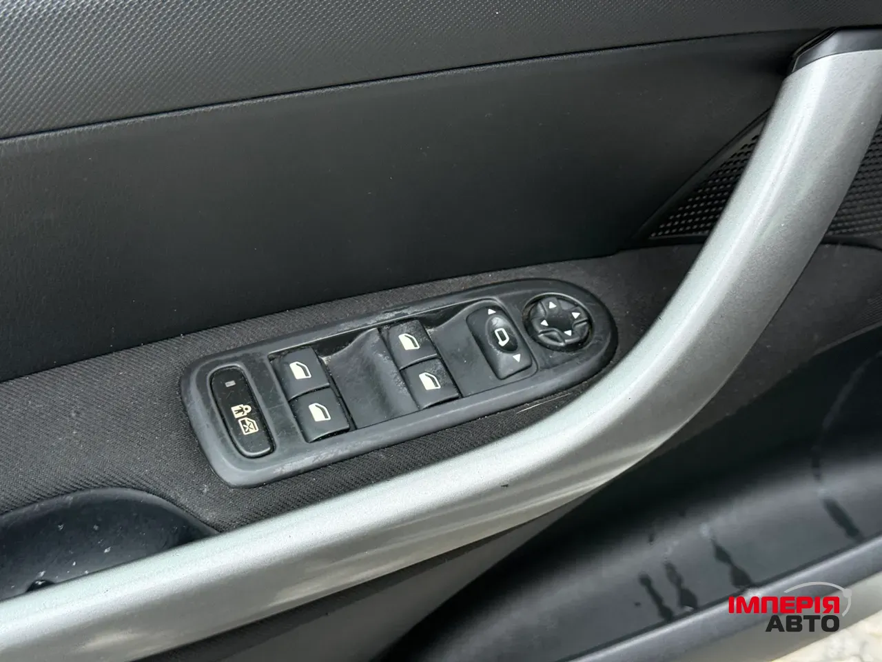 Peugeot 308 - фото 39