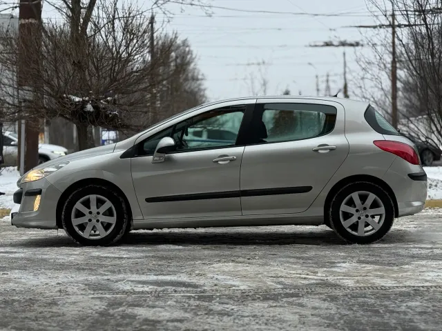 Peugeot 308 - фото 2