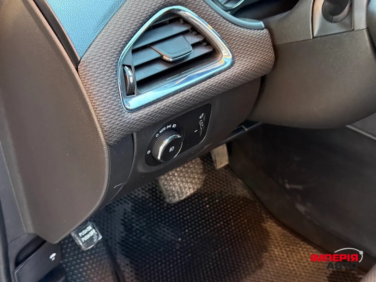 Chevrolet Cruze - фото 38