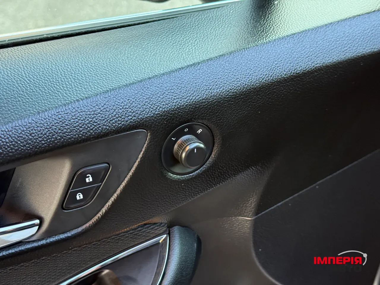 Chevrolet Cruze - фото 36