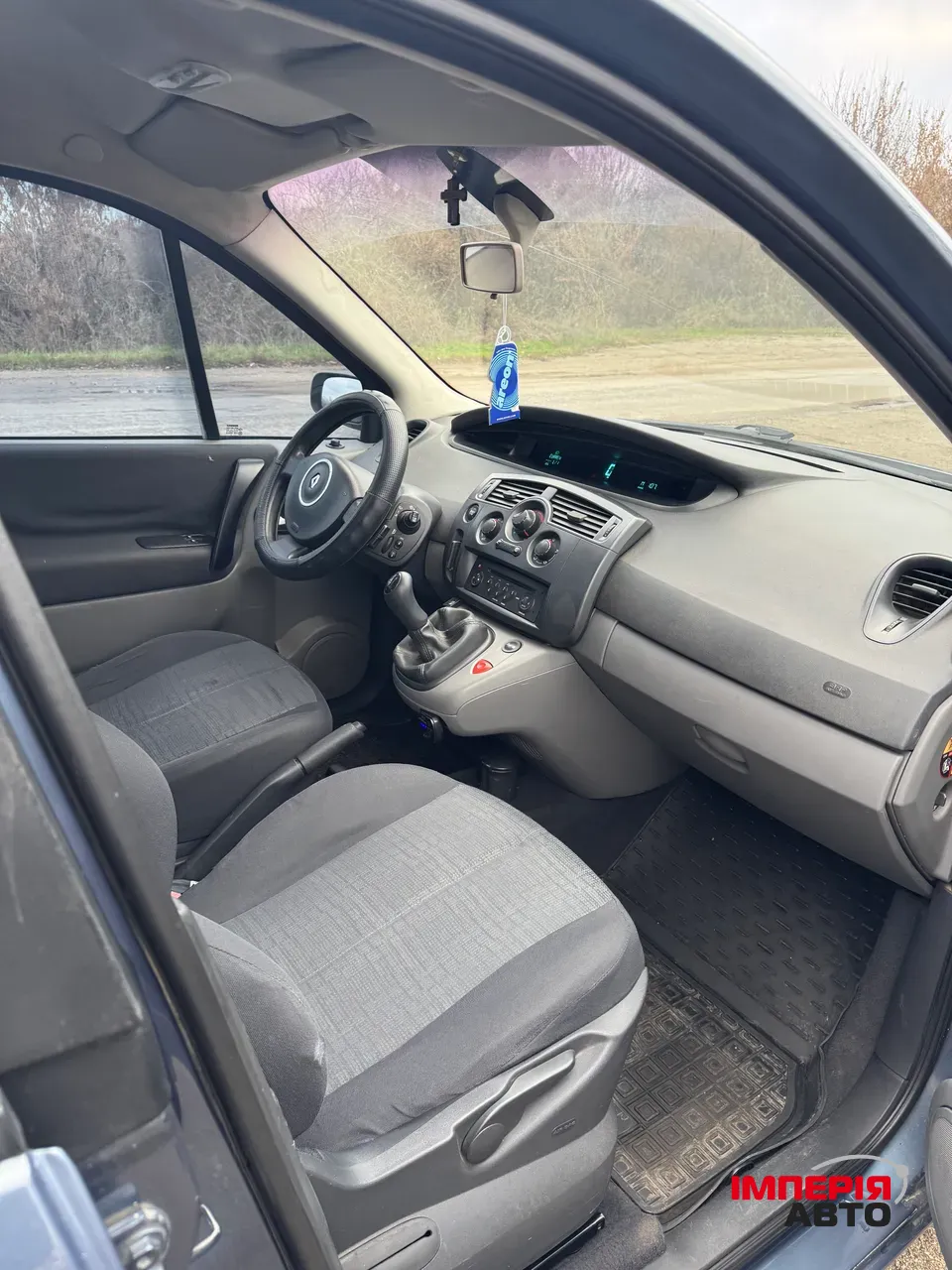 Renault Scenic - фото 9