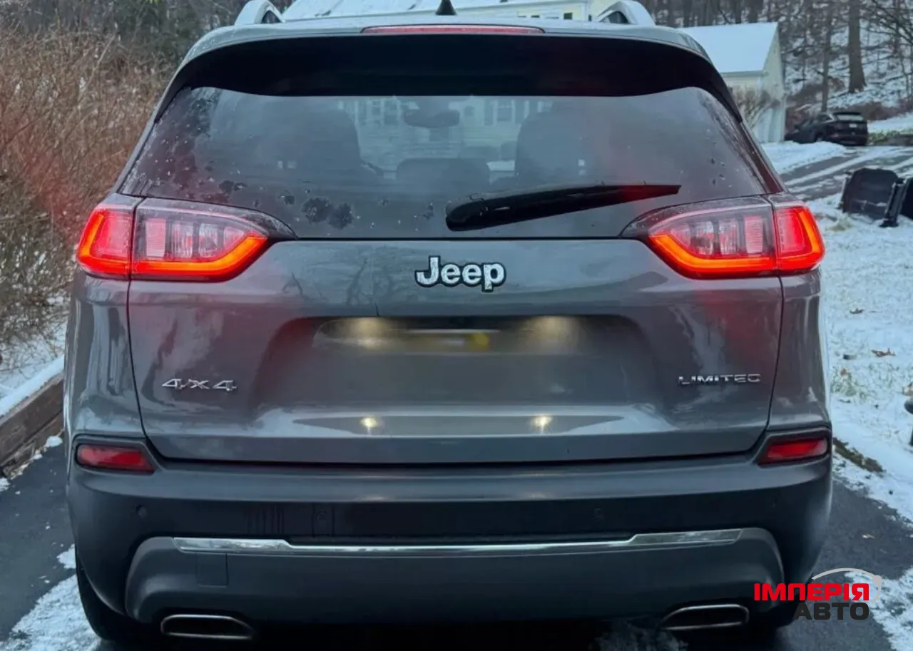 Jeep Cherokee - фото 6