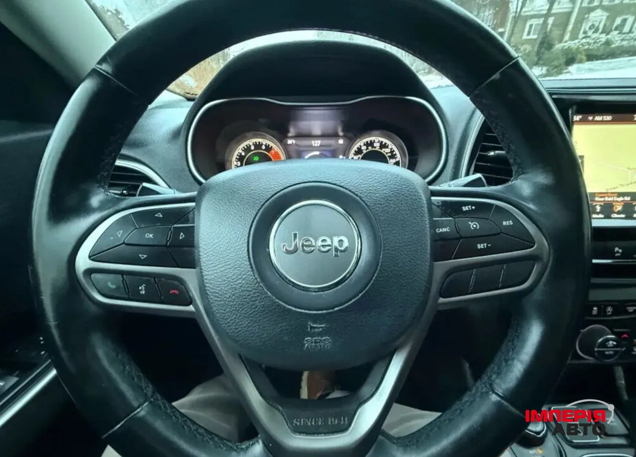 Jeep Cherokee - фото 14