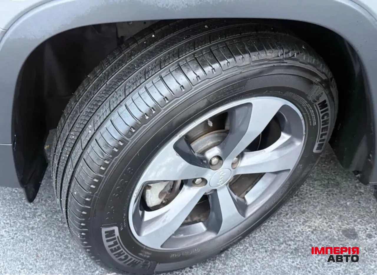 Jeep Cherokee - фото 18