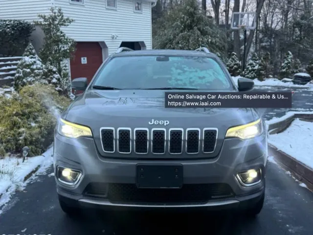 Jeep Cherokee - фото 2