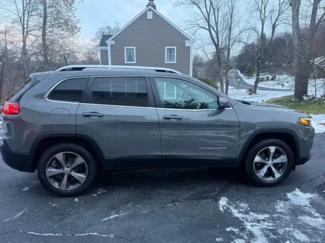 Jeep Cherokee - фото 5