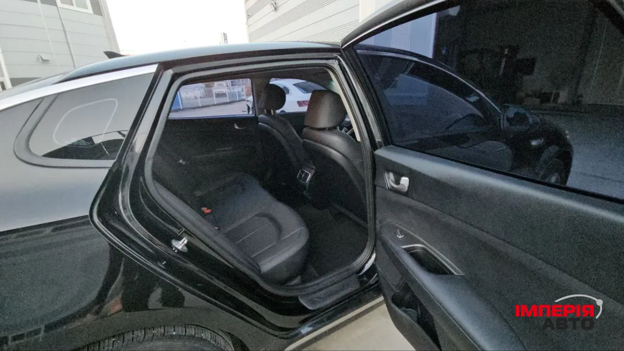 Kia K5 - фото 15