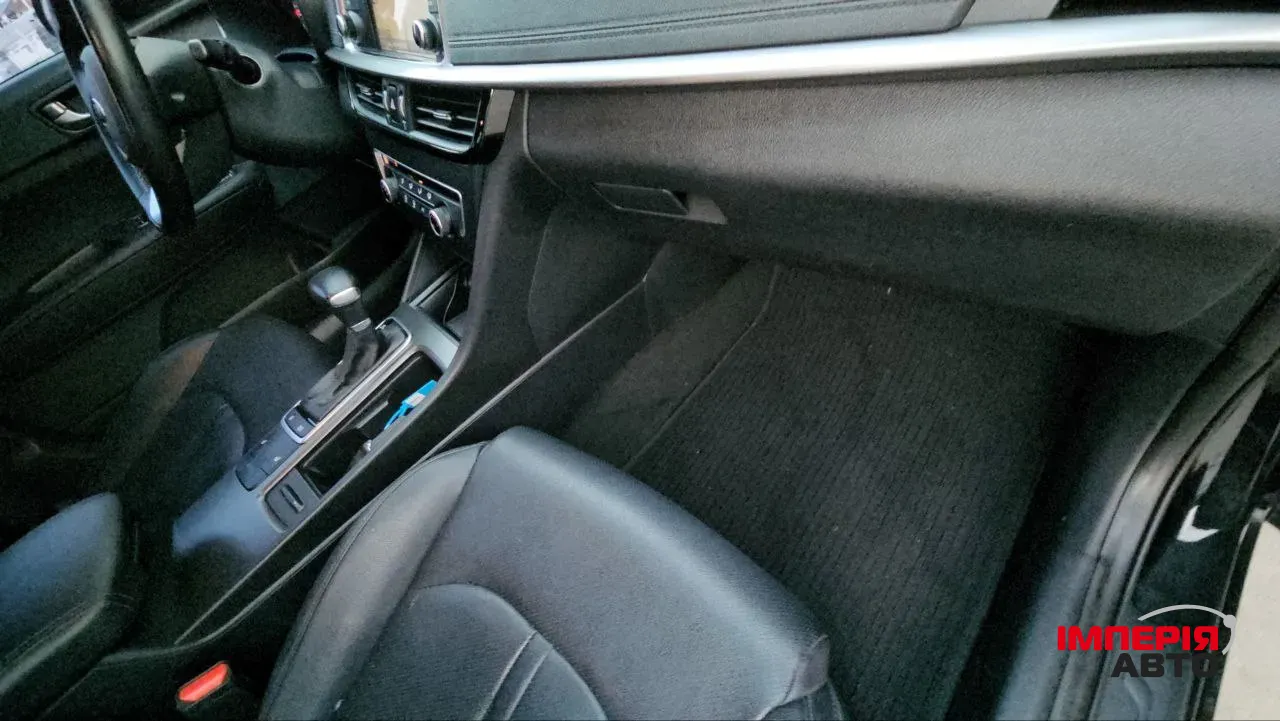 Kia K5 - фото 10
