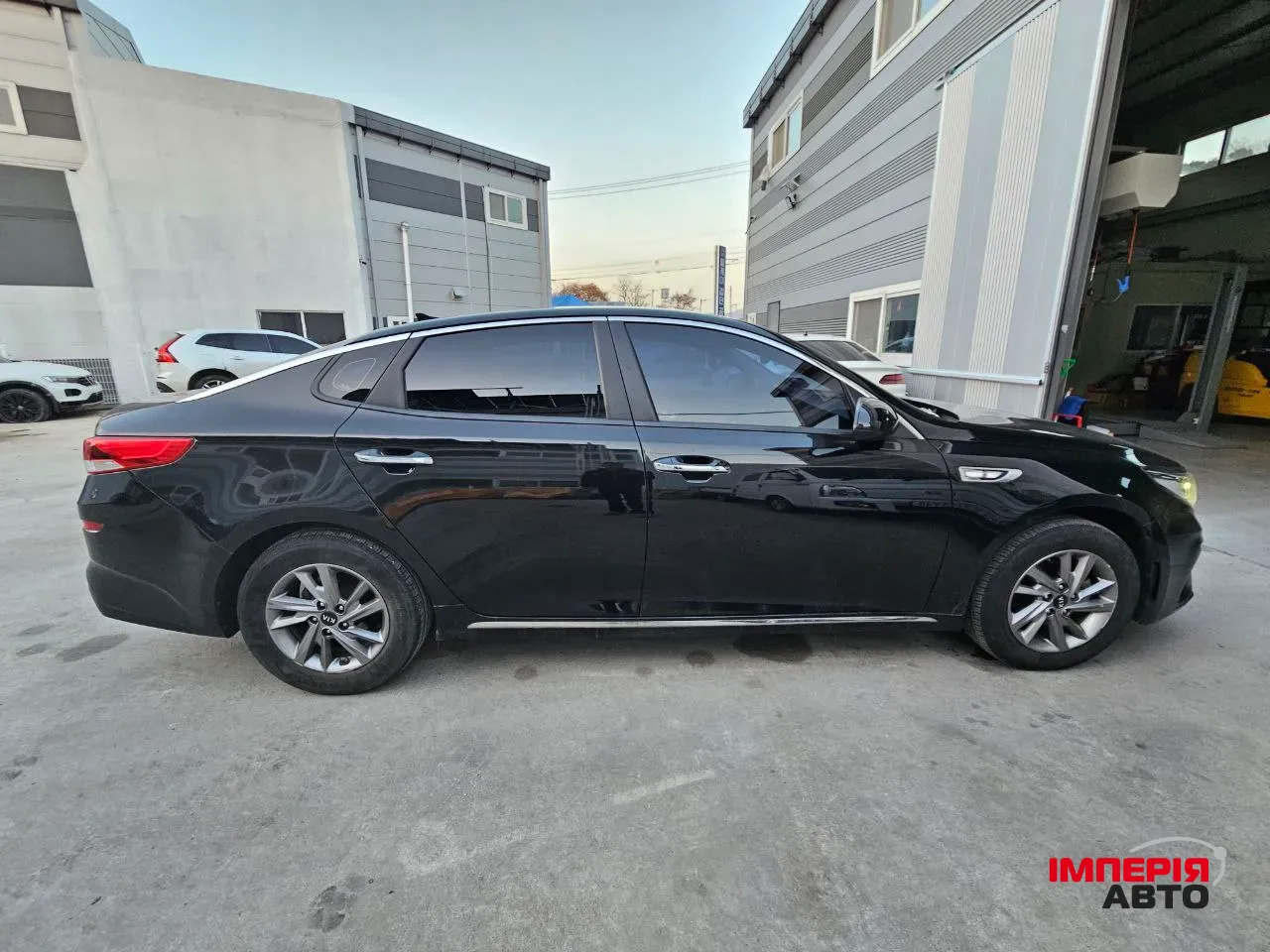 Kia K5 - фото 11