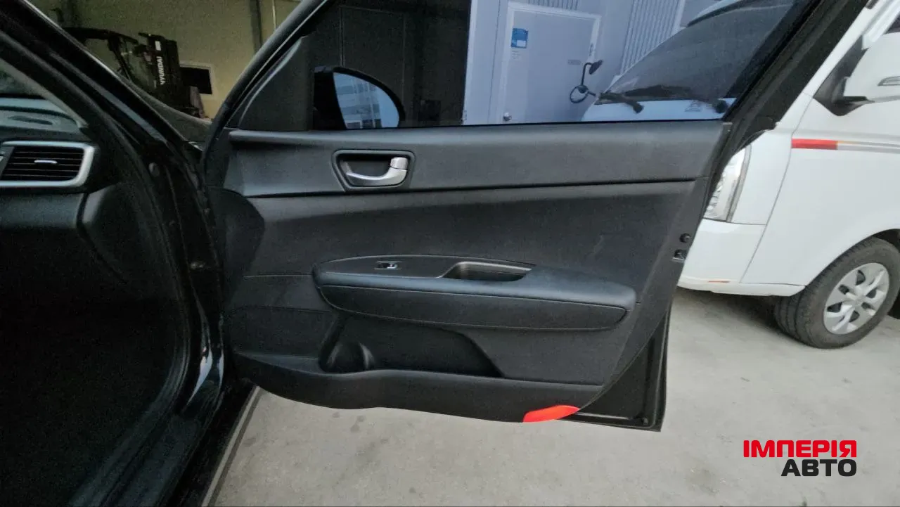 Kia K5 - фото 14