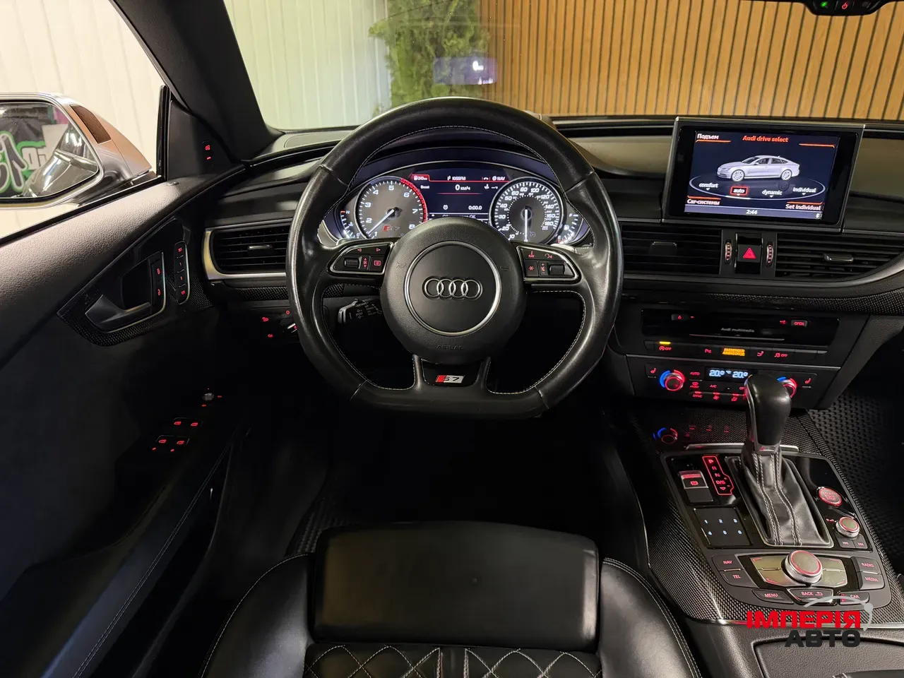 Audi S7 - фото 8