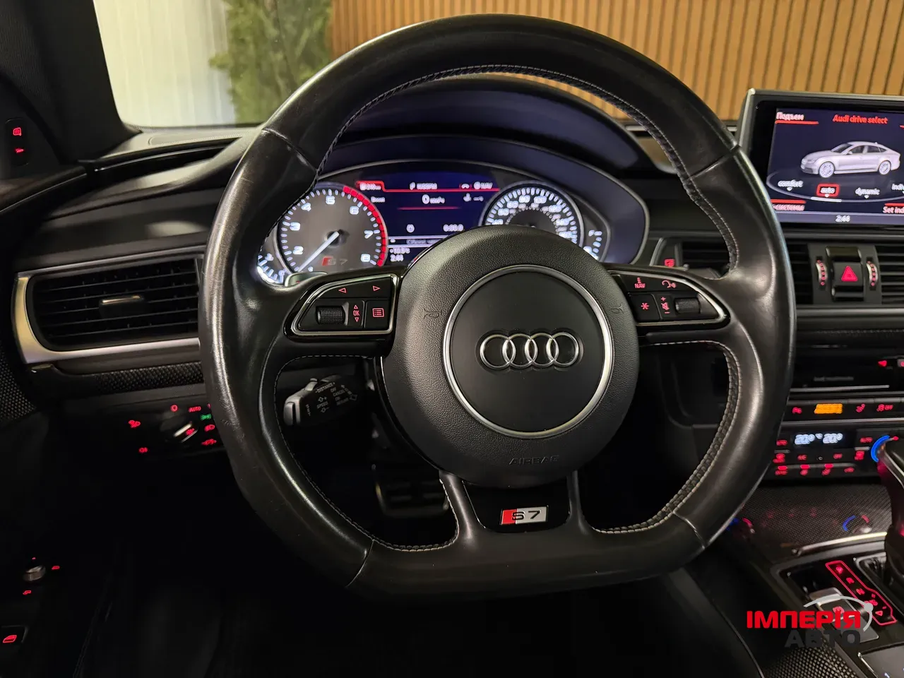 Audi S7 - фото 9