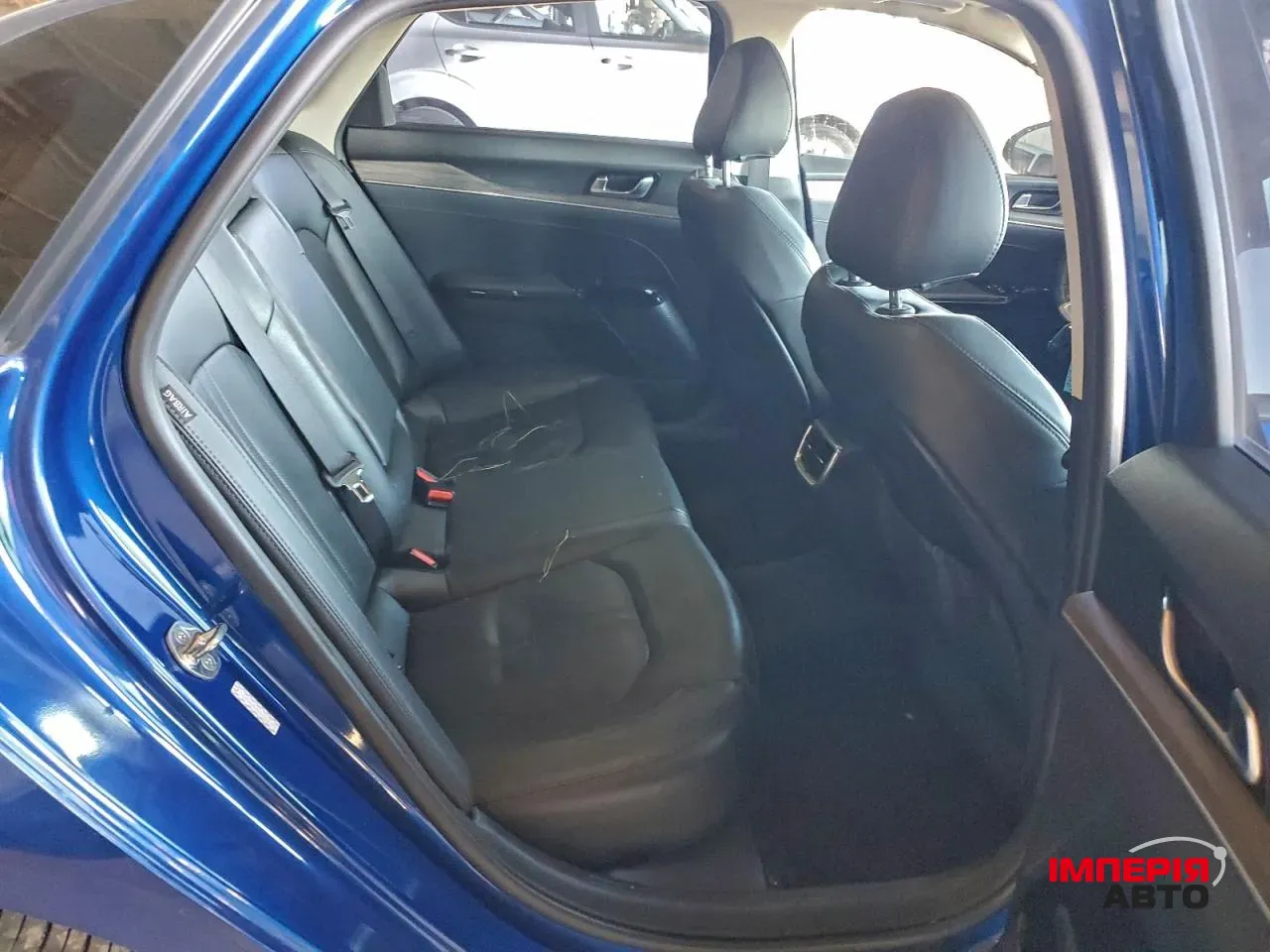 Kia K5 - фото 10