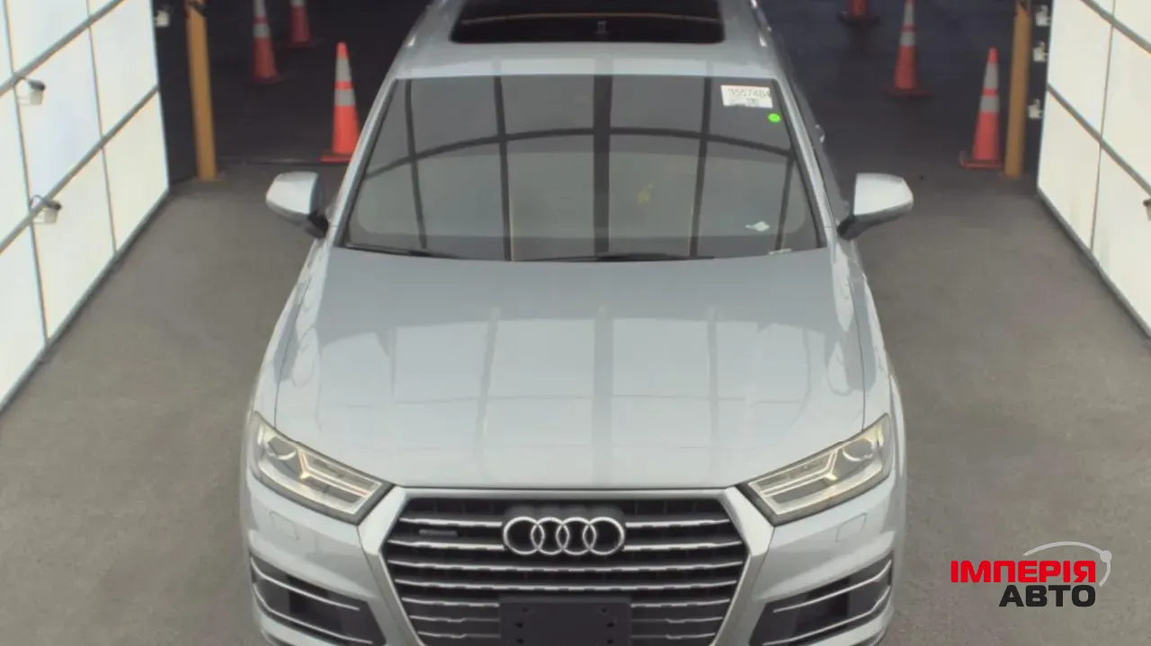 Audi Q7 - фото 2