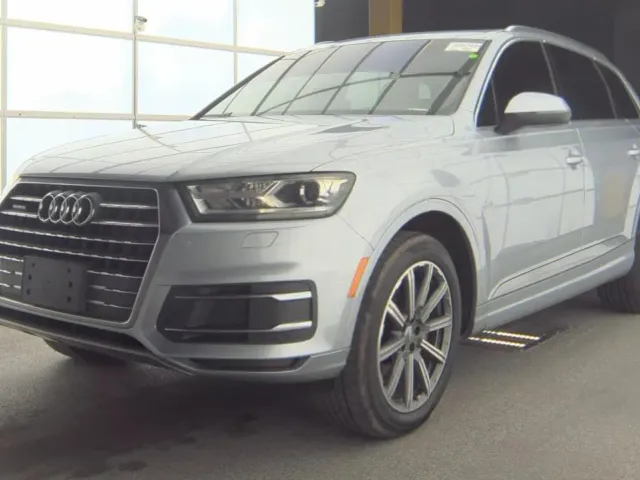 Audi Q7 - фото 4