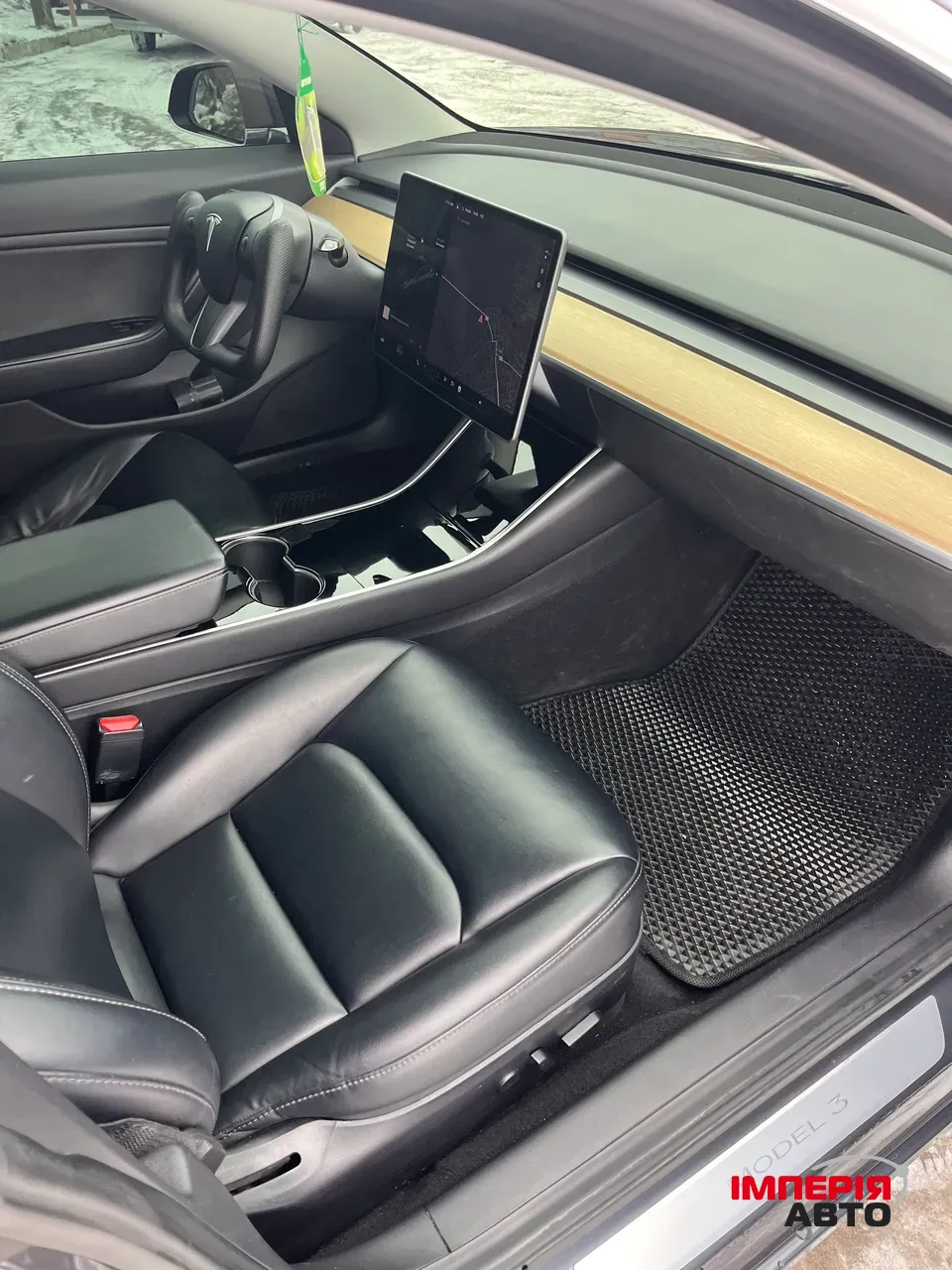 Tesla Model 3 - фото 10