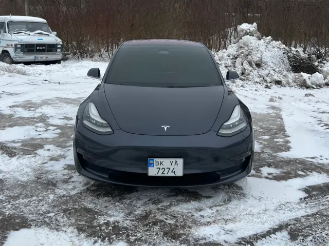 Tesla Model 3 - фото 4
