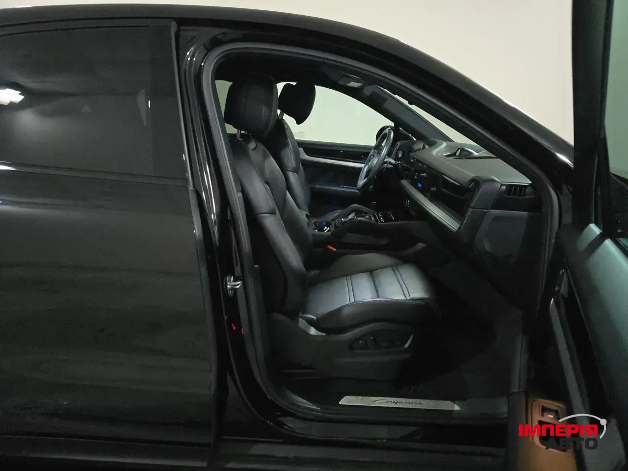 Porsche Cayenne - фото 8