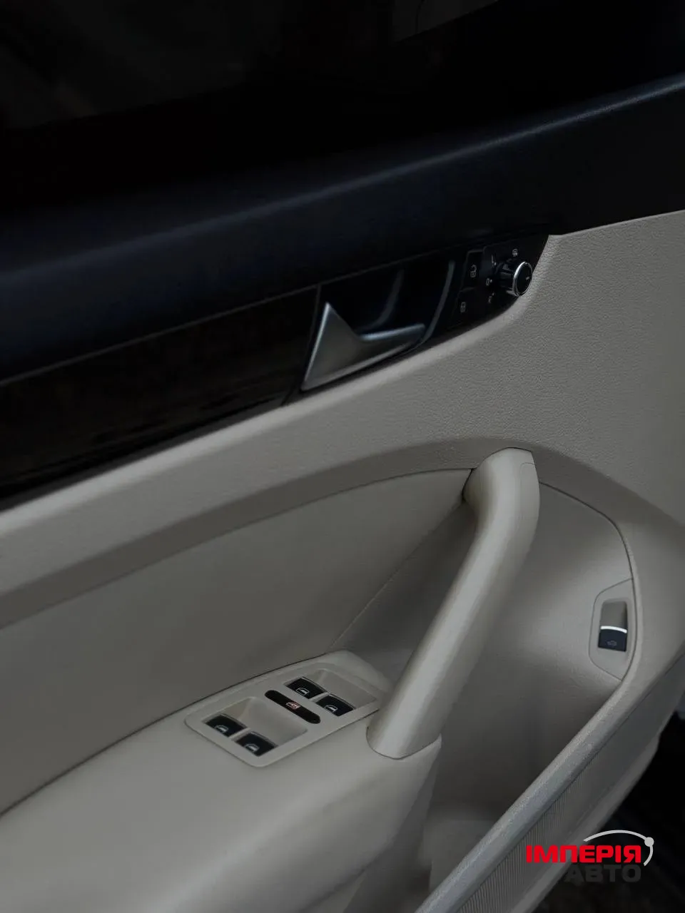 Volkswagen Passat - фото 15