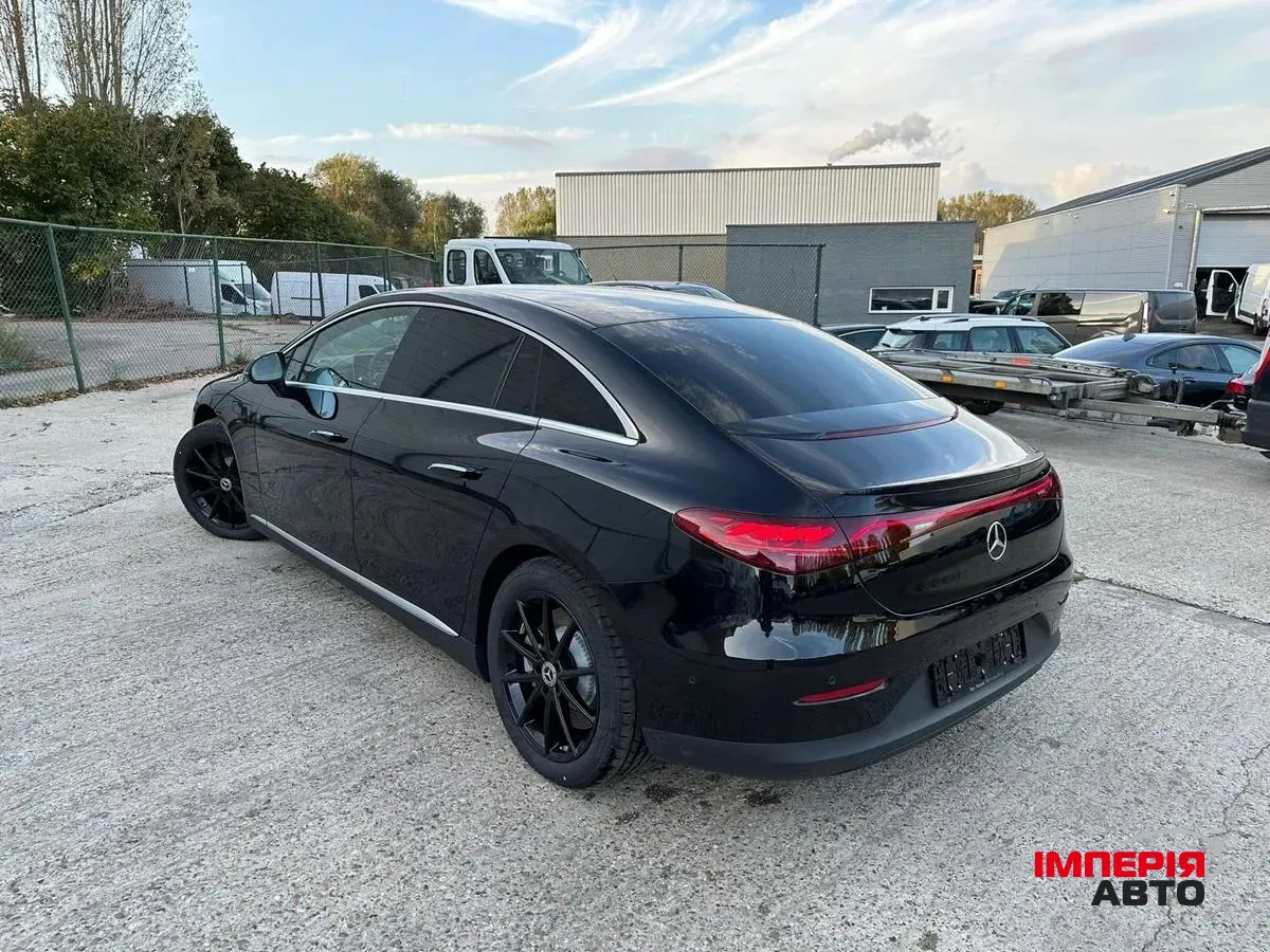 Mercedes-Benz EQE - фото 3