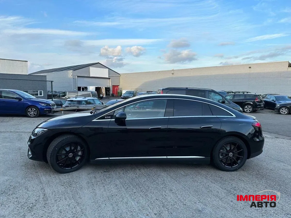 Mercedes-Benz EQE - фото 5