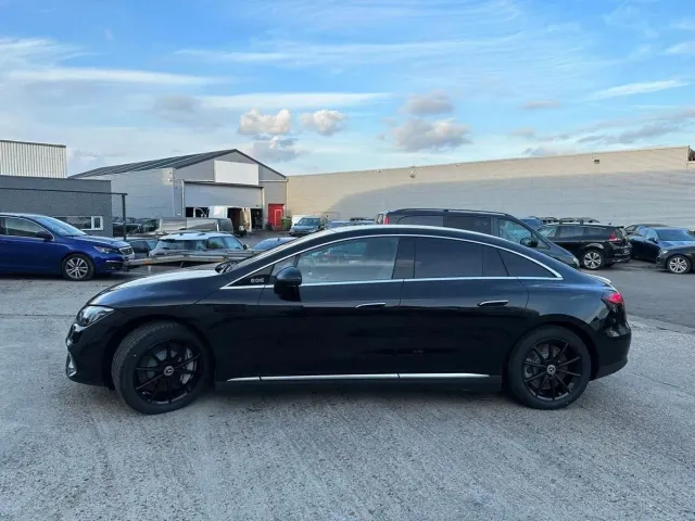 Mercedes-Benz EQE - фото 5
