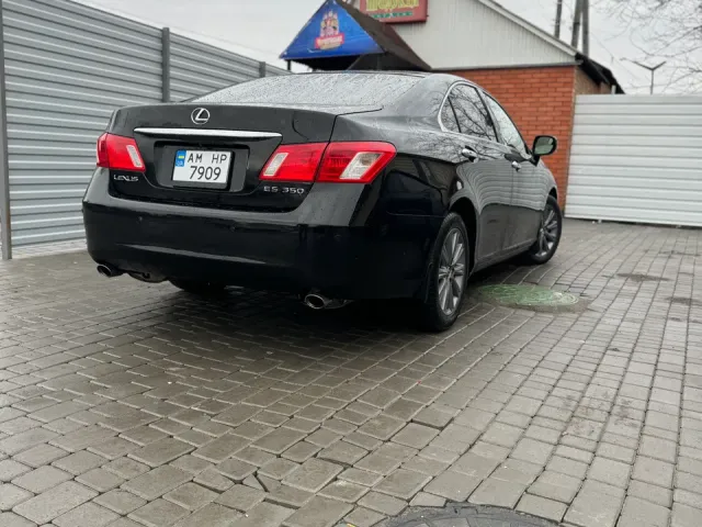 Lexus ES - фото 2