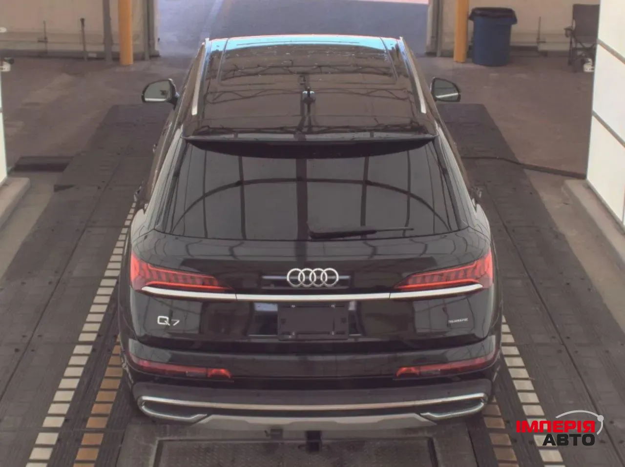 Audi Q7 - фото 5