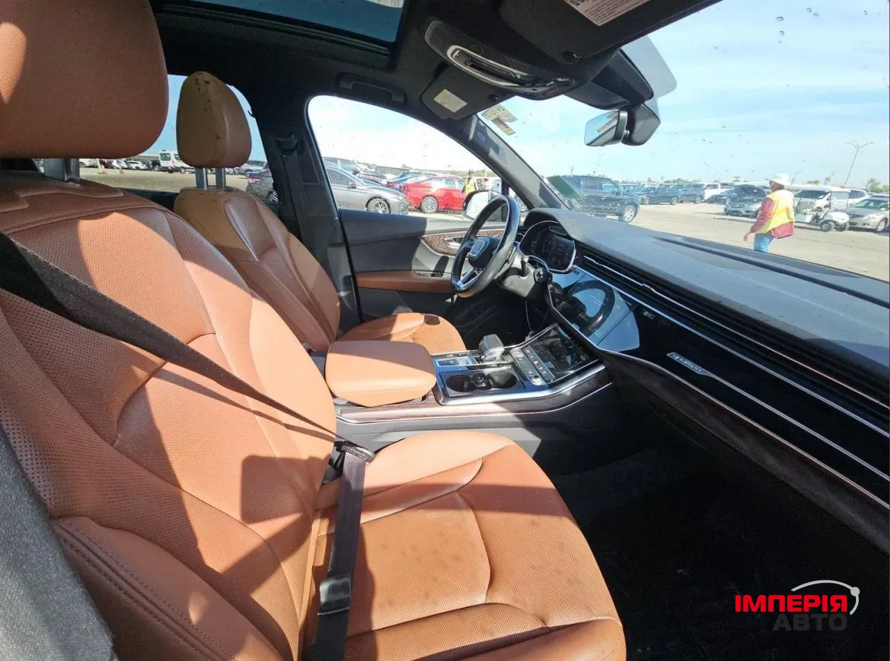 Audi Q7 - фото 6