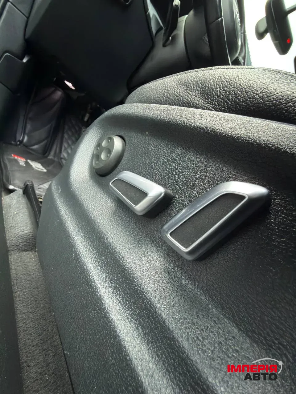 Audi Q5 - фото 25