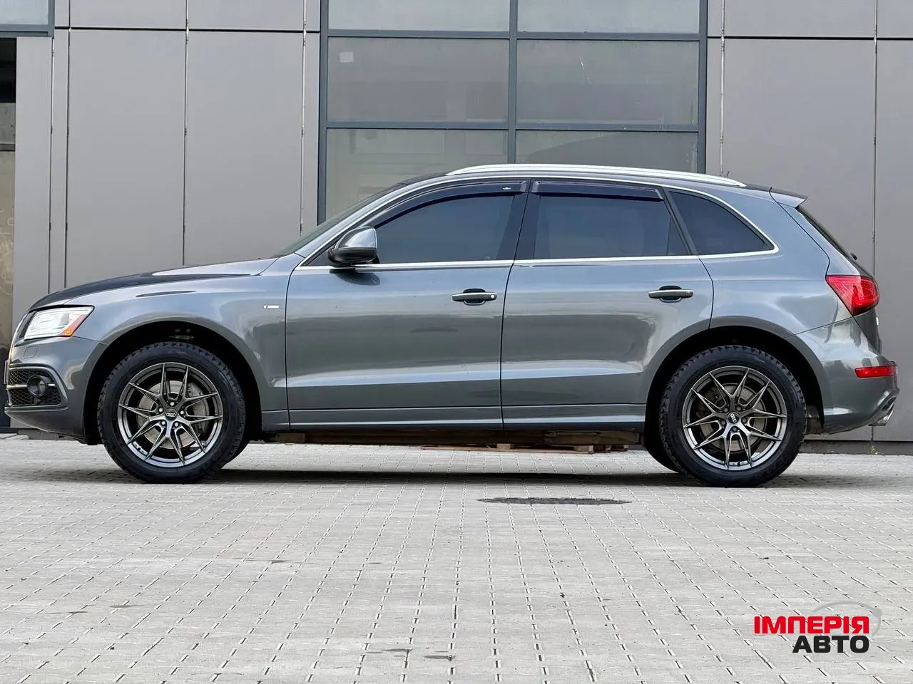 Audi Q5 - фото 6