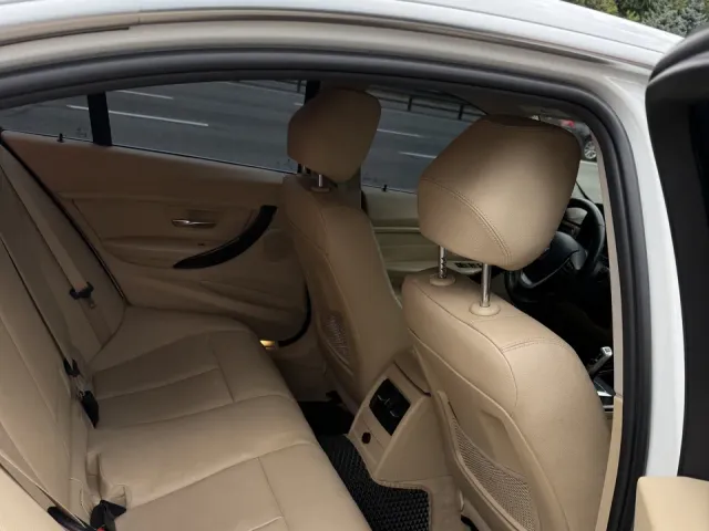 BMW 3 серії - фото 5