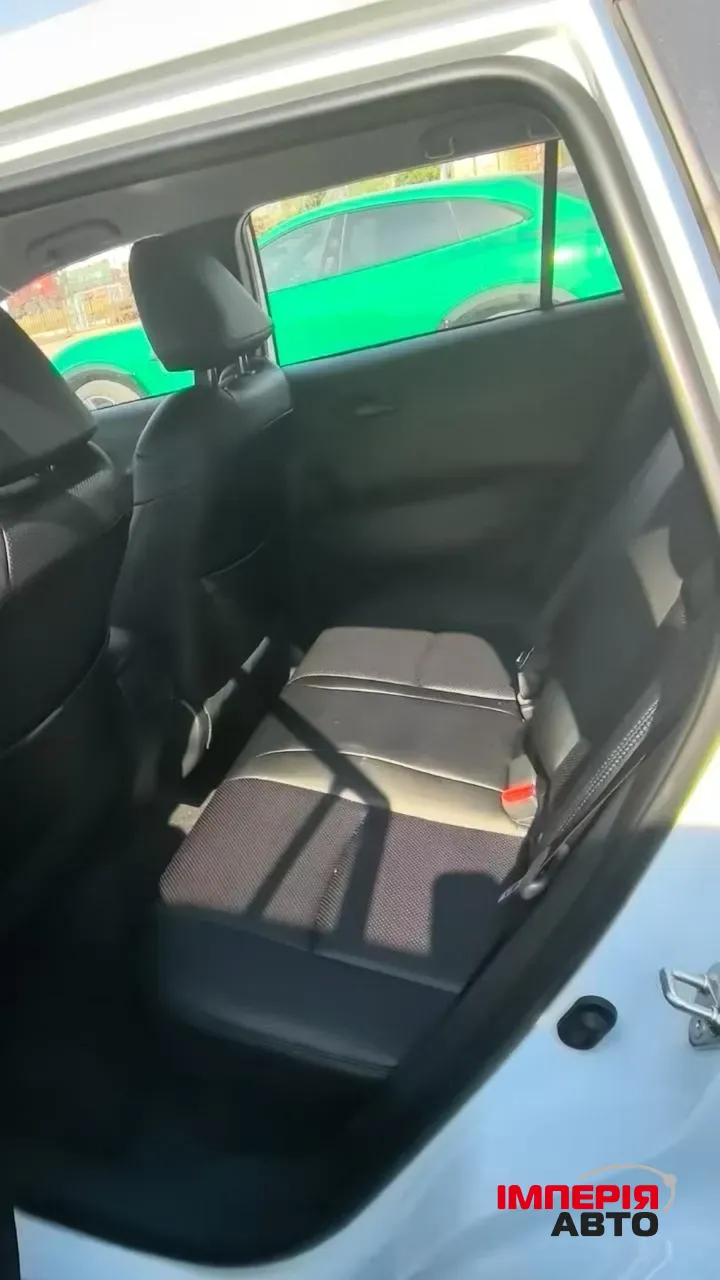 Toyota Corolla Cross - фото 6